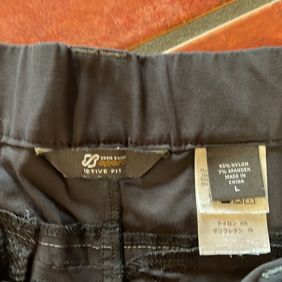 Eddie Bauer Sports Capri Pants - Active fit size Lg - Picture 3 of 8